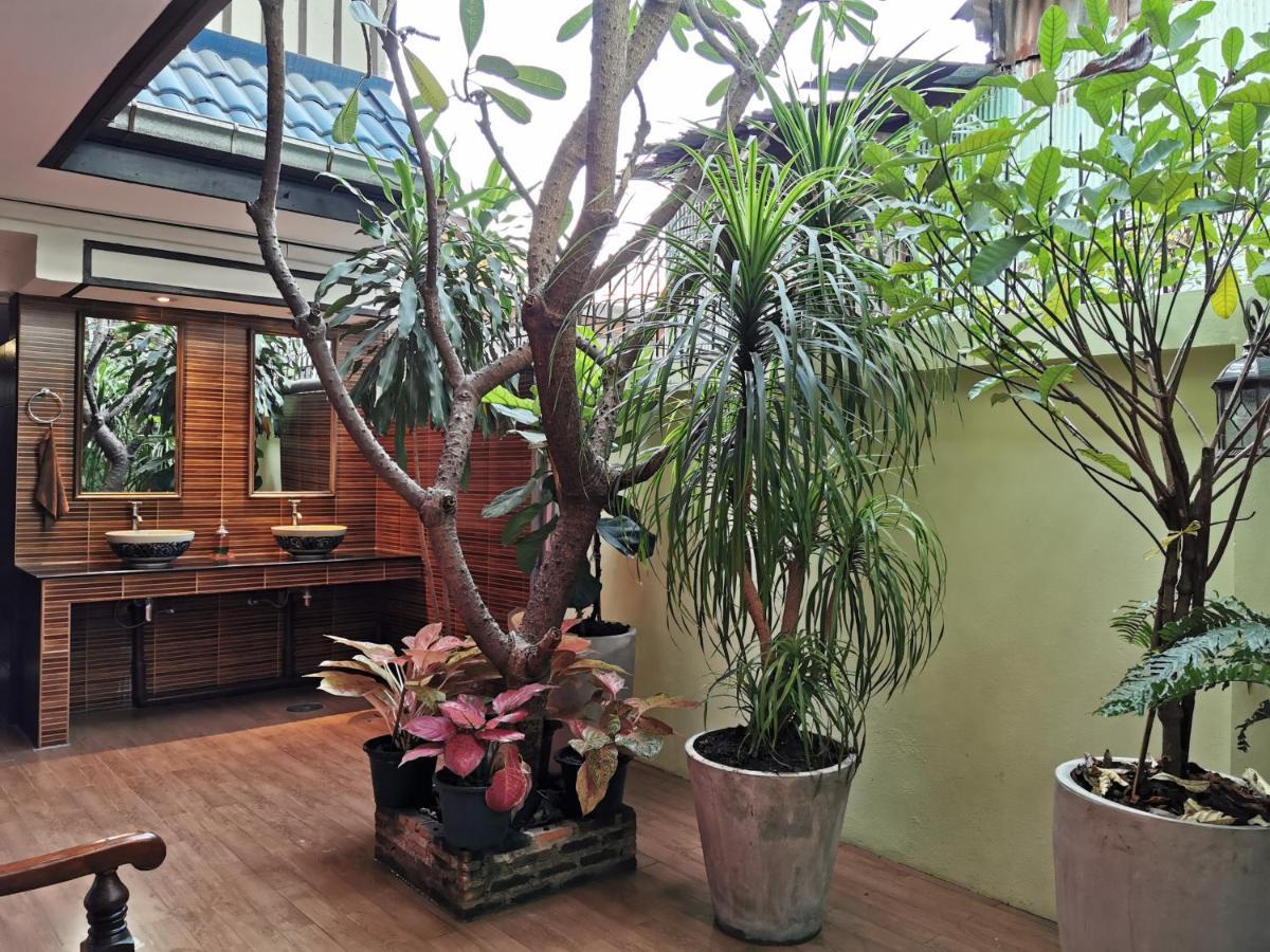 Tavee Guesthouse بانكوك المظهر الخارجي الصورة