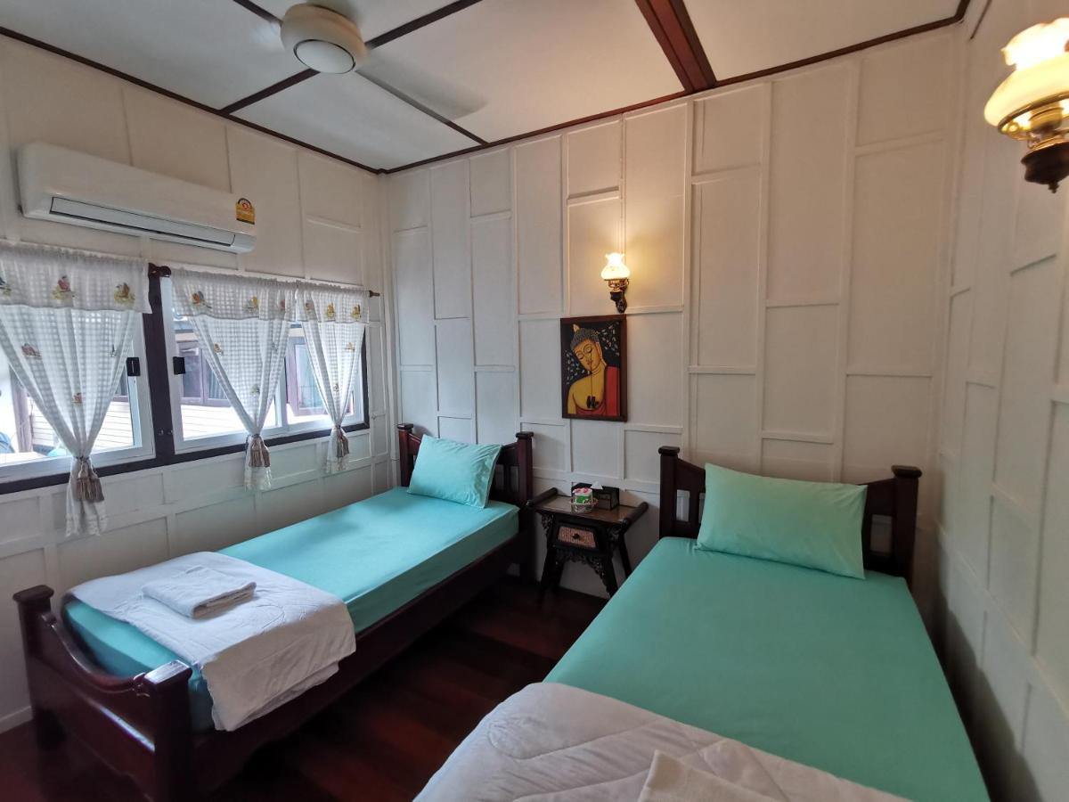 Tavee Guesthouse بانكوك المظهر الخارجي الصورة